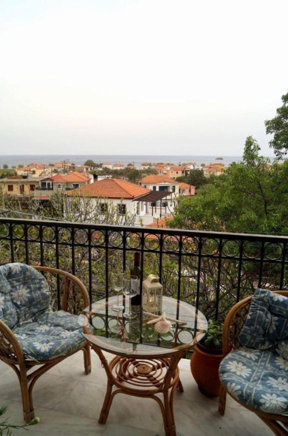Pygolampida Studios Mytilene Luaran gambar